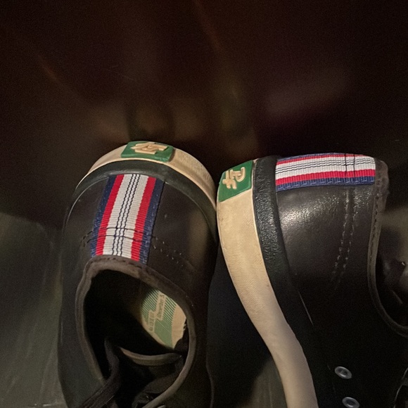 Men’s shoe , 8.5 , - Picture 2 of 5